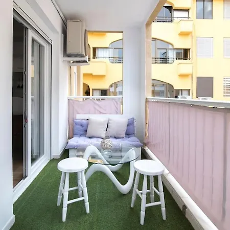 Piso Reformado Cerca De La Playa Y El Supermercado 아파트 쿠엘라